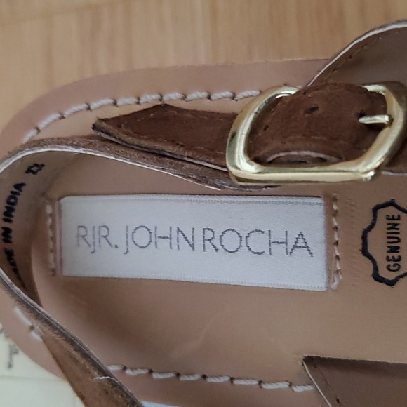 Brown Suede flat sandal with tassels, adjustable buckle, ladies size 9 - Picture 4 of 6